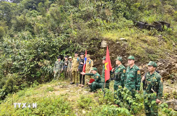Tăng cường hợp tác bảo vệ an ninh biên giới Việt Nam-Lào