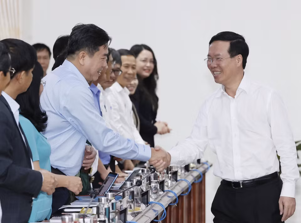 Chiều 10/11/2023, tại thành phố Tuy Hòa, Chủ tịch nước Võ Văn Thưởng làm việc với lãnh đạo chủ chốt tỉnh Phú Yên về triển khai thực hiện nhiệm vụ nửa đầu nhiệm kỳ Nghị quyết Đại hội XIII của Đảng, Nghị quyết Đại hội Đảng bộ tỉnh lần thứ XVII, nhiệm kỳ 2020-2025. (Ảnh: Thống Nhất/TTXVN)