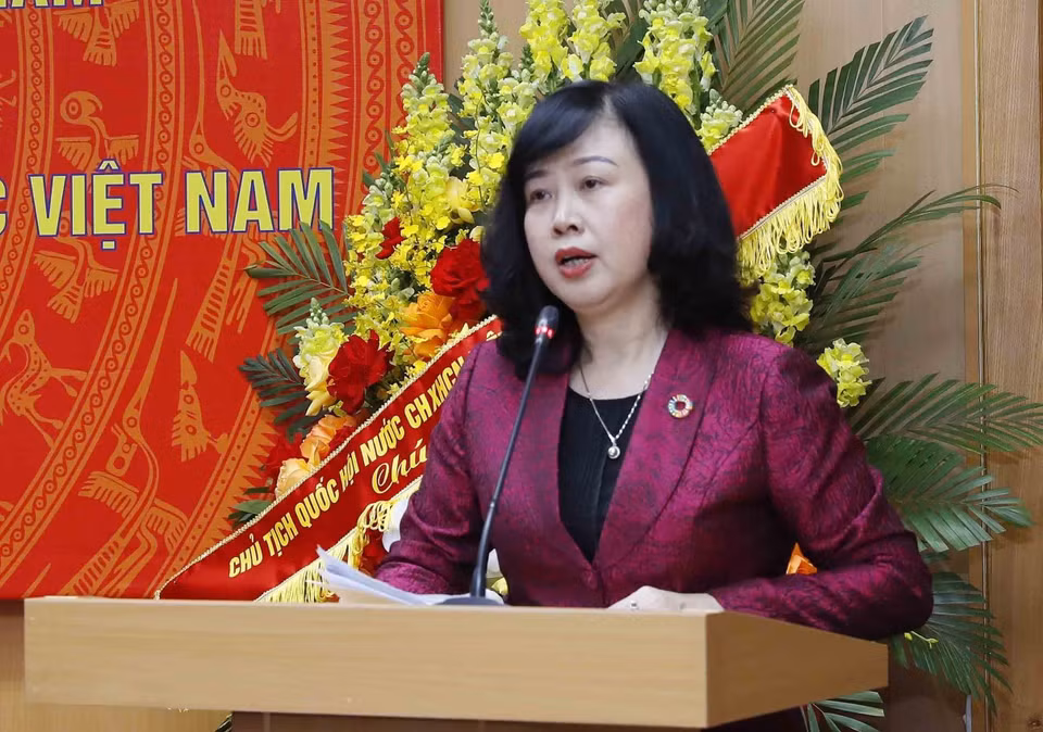 Bộ trưởng Bộ Y tế Đào Hồng Lan trình bày báo cáo. (Ảnh: Nhan Sáng/TTXVN)