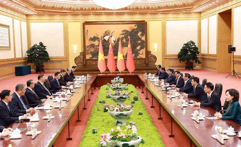 Thủ tướng Phạm Minh Chính hội kiến Tổng Bí thư, Chủ tịch nước Trung Quốc Tập Cận Bình. (Ảnh: Dương Giang/TTXVN)