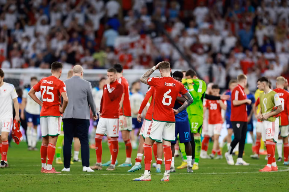 Niềm vui của người Anh cũng sẽ là nỗi buồn của Xứ Wales. (Ảnh: Hải An/Vietnam+)