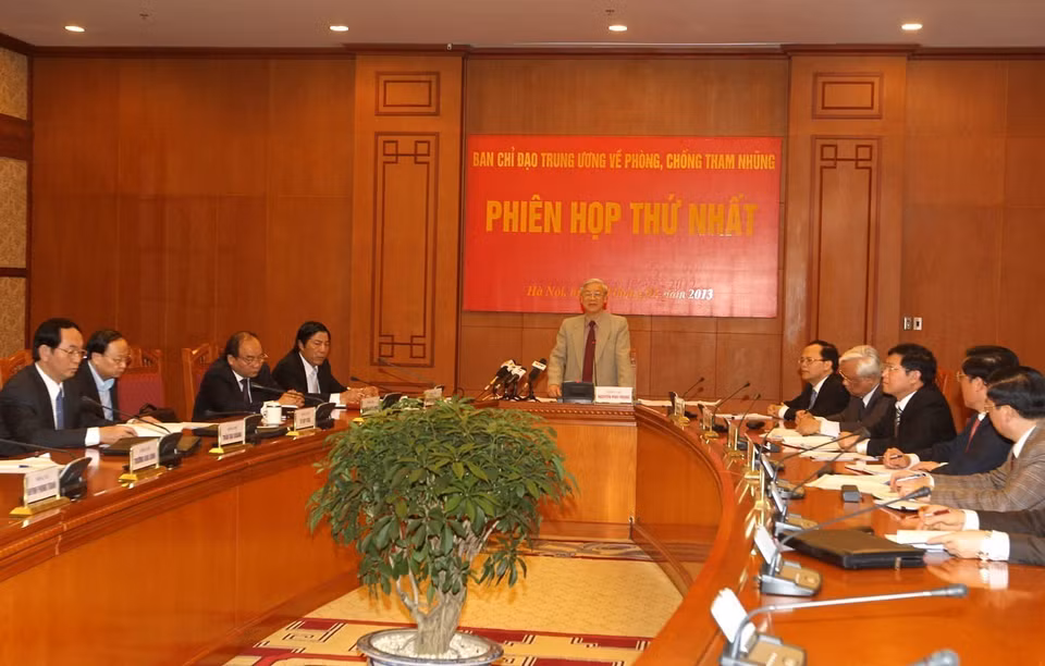 Tổng Bí thư Nguyễn Phú Trọng, Trưởng Ban chỉ đạo Trung ương về phòng, chống tham nhũng phát biểu tại Phiên họp thứ nhất Ban chỉ đạo Trung ương về phòng, chống tham nhũng (Hà Nội, 4/2/2013). (Ảnh: Trí Dũng/TTXVN)