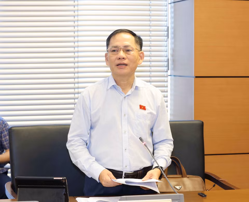 Đại biểu Quốc hội tỉnh Hà Tĩnh Trần Đình Gia phát biểu. (Ảnh: Phương Hoa/TTXVN)