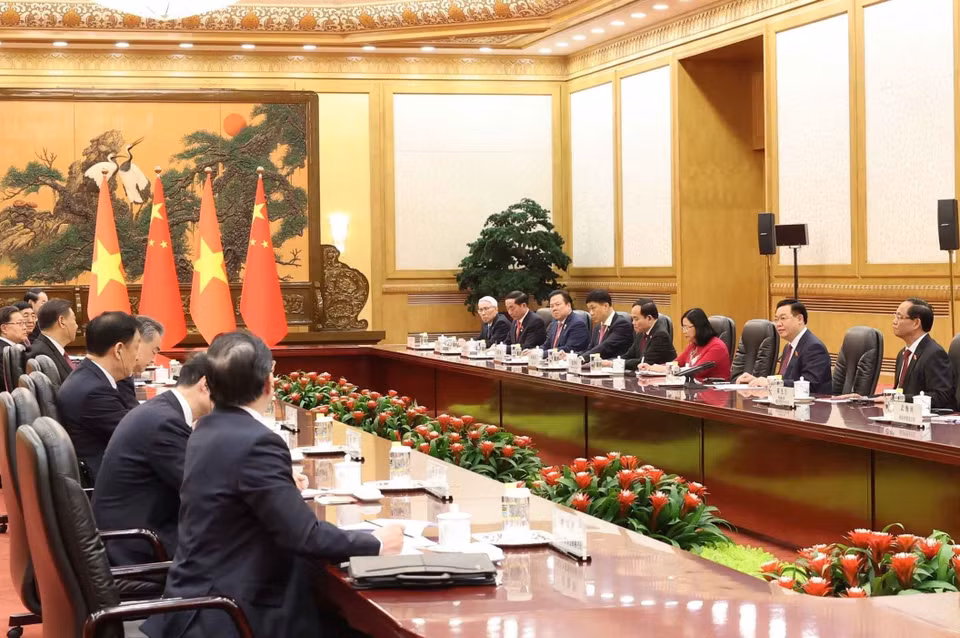 Chủ tịch Quốc hội Vương Đình Huệ hội kiến Tổng Bí thư, Chủ tịch nước Trung Quốc Tập Cận Bình. (Ảnh: Nhan Sáng/TTXVN)