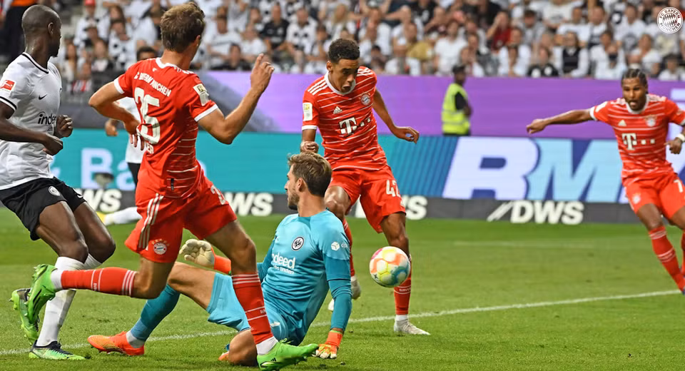 Phút 35, Jamal Musiala dễ dàng nâng tỷ số 4-0 sau pha kiến tạo của Mueller. (Nguồn: FcBayern)