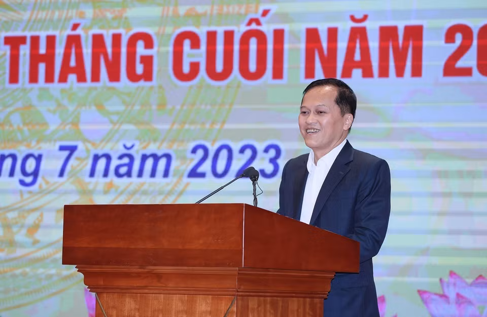 Ông Nguyễn Đức Vinh, Tổng giám đốc Ngân hàng Thương mại cổ phần Việt Nam Thịnh Vượng trình bày tham luận. (Ảnh: Dương Giang/TTXVN)