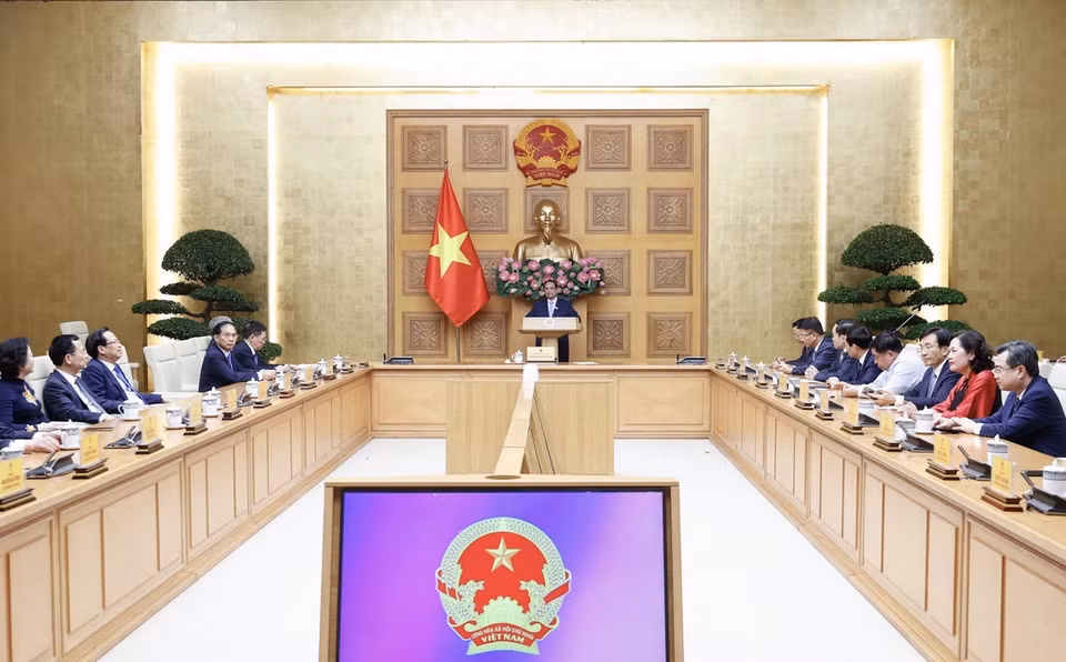 Thủ tướng Phạm Minh Chính giao nhiệm vụ cho các Phó Thủ tướng, Bộ trưởng vừa được Quốc hội phê chuẩn, bổ nhiệm. (Ảnh: Dương Giang/TTXVN)
