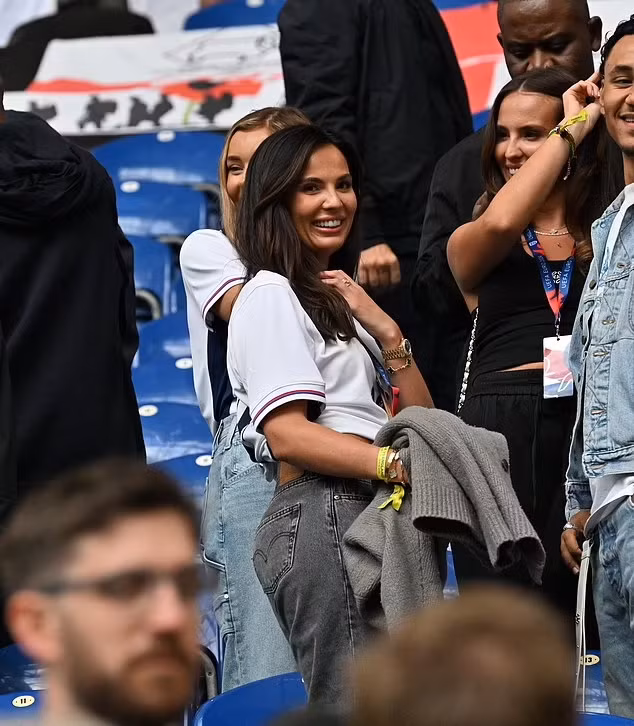 Ellie Alderson, bạn gái của tiền đạo tuyển Anh Ollie Watkins. (Nguồn: Getty Images)
