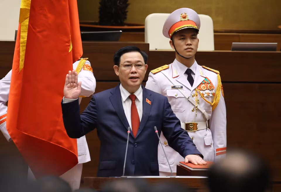 Chủ tịch Quốc hội Vương Đình Huệ tuyên thệ nhậm chức. (Ảnh: Dương Giang/TTXVN)
