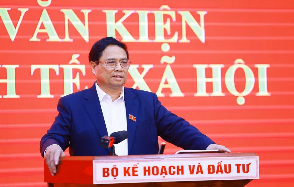 Thủ tướng Phạm Minh Chính, Trưởng Tiểu ban Kinh tế-Xã hội Đại hội XIV của Đảng phát biểu. (Ảnh: Dương Giang/TTXVN)