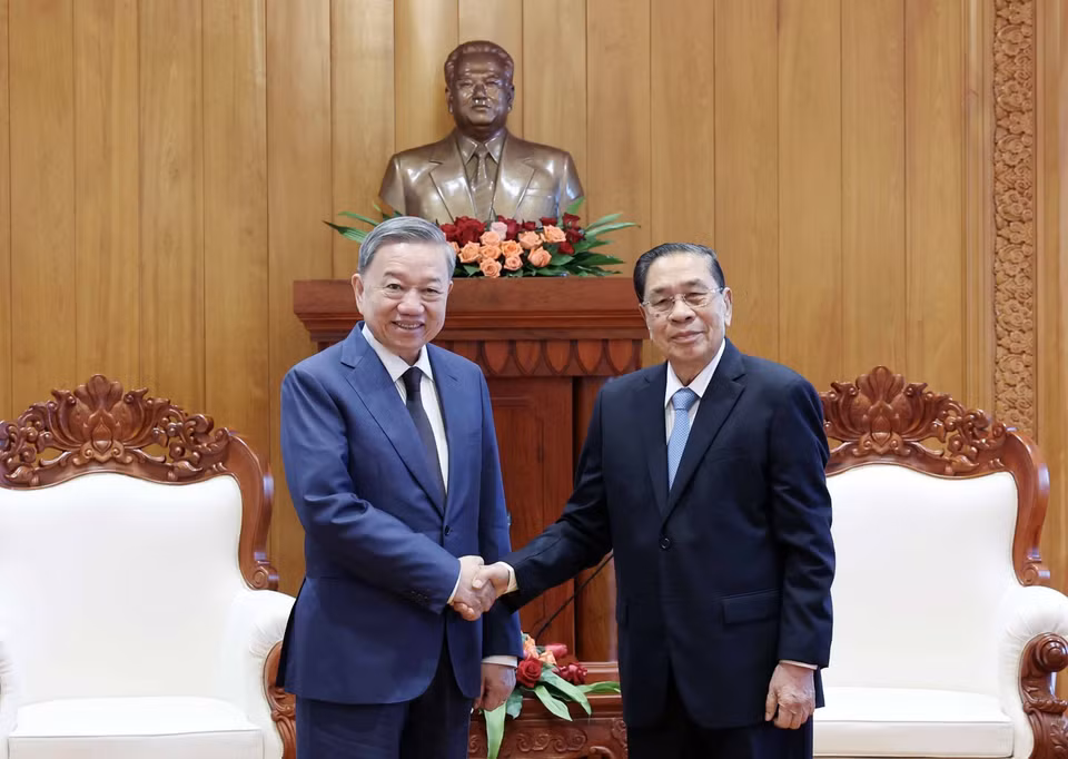 Chiều 11/7/2024, tại Thủ đô Vientiane, Chủ tịch nước Tô Lâm gặp nguyên Tổng Bí thư, Chủ tịch nước Lào Choummaly Sayasone. (Ảnh: Nhan Sáng/TTXVN)