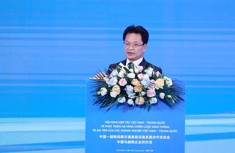 Chủ tịch Hội đồng thành viên Tổng công ty Đường sắt Việt Nam Đặng Sỹ Mạnh phát biểu. (Ảnh: Dương Giang/TTXVN)