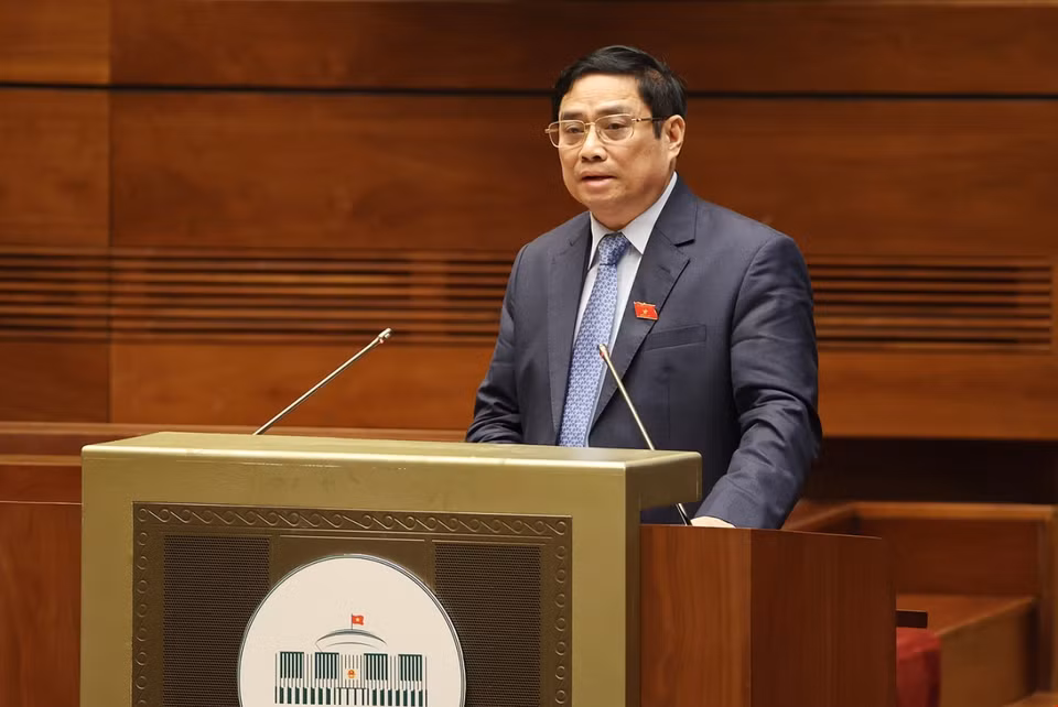 Hình ảnh Thủ tướng Chính phủ Phạm Minh Chính trình bày Báo cáo kết quả thực hiện kế hoạch phát triển kinh tế-xã hội năm 2021; dự kiến kế hoạch phát triển kinh tế-xã hội năm 2022. (Ảnh: Dương Giang/TTXVN)