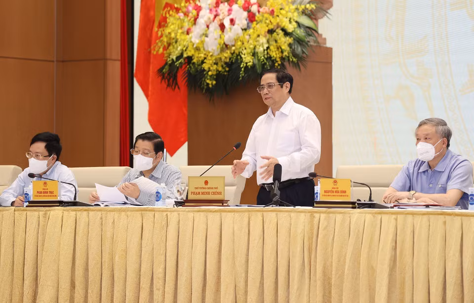 Thủ tướng Phạm Minh Chính chủ trì hội nghị. (Ảnh: Dương Giang/TTXVN)