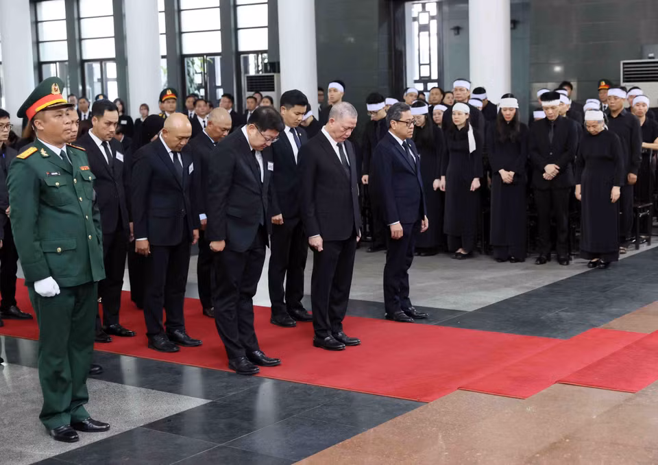 Phó Thủ tướng Malaysia Datuk Seri Fadillah Yusof viếng Tổng Bí thư Nguyễn Phú Trọng. (Ảnh: TTXVN)