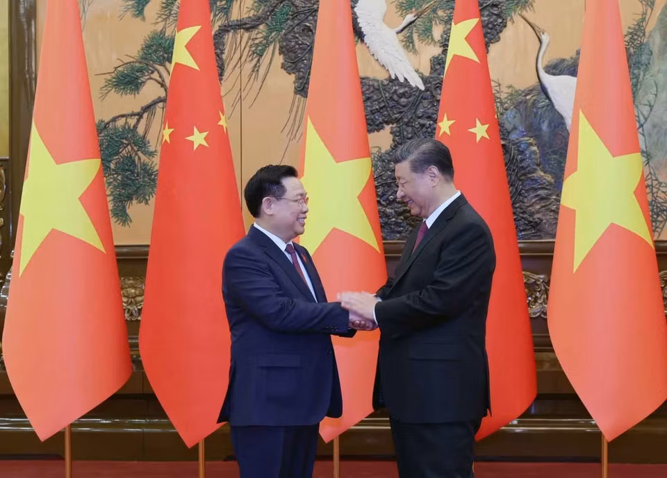 Chủ tịch Quốc hội Vương Đình Huệ hội kiến Tổng Bí thư, Chủ tịch nước Trung Quốc Tập Cận Bình. (Ảnh: Nhan Sáng/TTXVN)