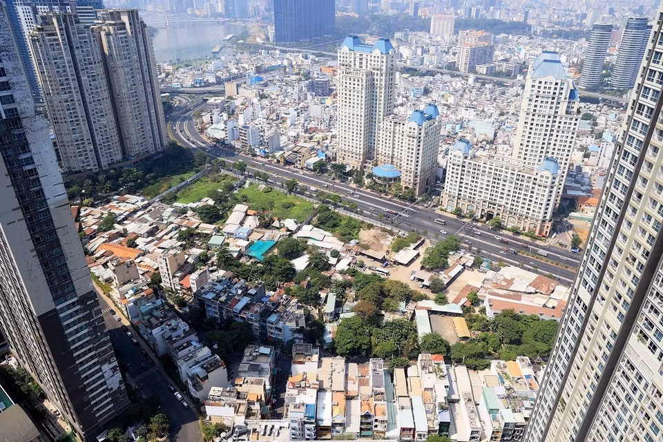  Thành phố Hồ Chí Minh phát triển nhà ở trong giai đoạn 2021-2030 đồng bộ với cơ sở hạ tầng, đặc biệt hạ tầng kỹ thuật giao thông và xã hội. (Ảnh: Hồng Đạt/TTXVN