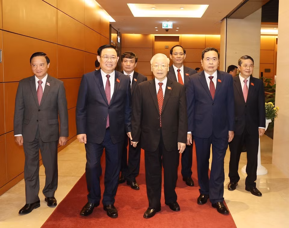 Tổng Bí thư Nguyễn Phú Trọng với các lãnh đạo, nguyên lãnh đạo Đảng và Nhà nước. (Ảnh: Trí Dũng/TTXVN)