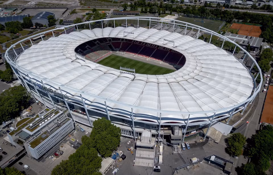 Stuttgart Arena, sân nhà của á quân Bundesliga VFB Stuttgart, có sức chứa 54.000 chỗ ngồi. (Nguồn: AP)