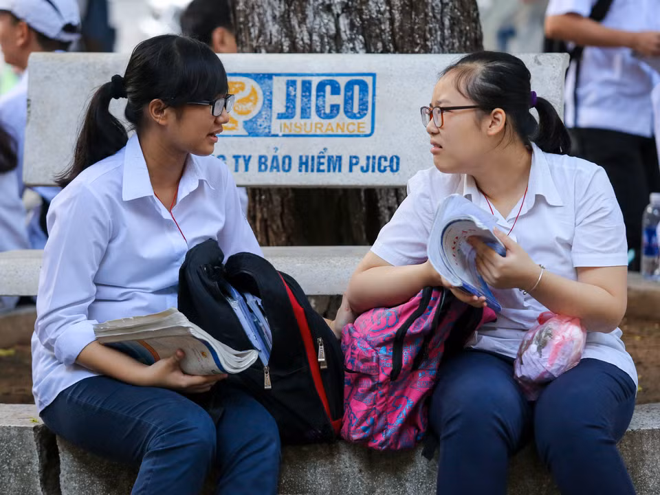 Năm nay số chỉ tiêu tuyển sinh vào lớp 10 Trung học phổ thông công lập tại Hà Nội tăng 500 chỉ tiêu, số thí sinh tăng hơn 700 bạn. (Ảnh: Minh Sơn/Vietnam+)