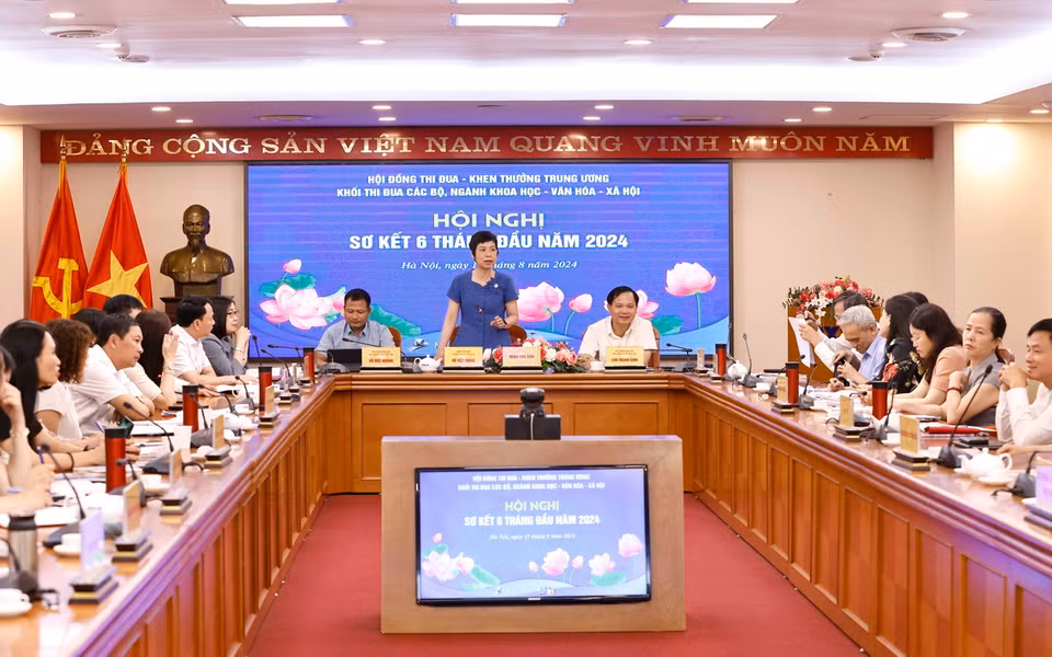 Bí thư Đảng ủy, Tổng Giám đốc, Chủ tịch Hội đồng Thi đua - Khen thưởng Thông tấn xã Việt Nam Vũ Việt Trang phát biểu. (Ảnh: Doãn Tấn/TTXVN)