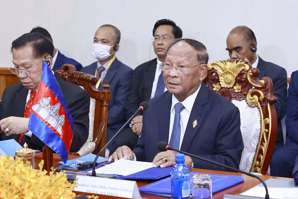 Chủ tịch Quốc hội Campuchia Samdech Heng Samrin tại cuộc hội đàm với Chủ tịch Quốc hội Vương Đình Huệ. (Ảnh: Doãn Tấn/TTXVN)