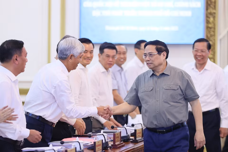 Thủ tướng Phạm Minh Chính với các đại biểu tham dự hội nghị. (Ảnh: Dương Giang/TTXVN)