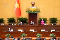 Phó Chủ tịch Quốc hội Nguyễn Thị Thanh điều hành cuộc họp sáng 21/10. (Ảnh: Quốc Hội)