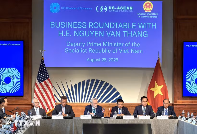 Phó Thủ tướng Chính phủ Nguyễn Văn Thắng tham dự Tọa đàm doanh nghiệp tại Washington D.C. ngày 28/8/2026. Ảnh: (Ngọc Quang/TTXVN)