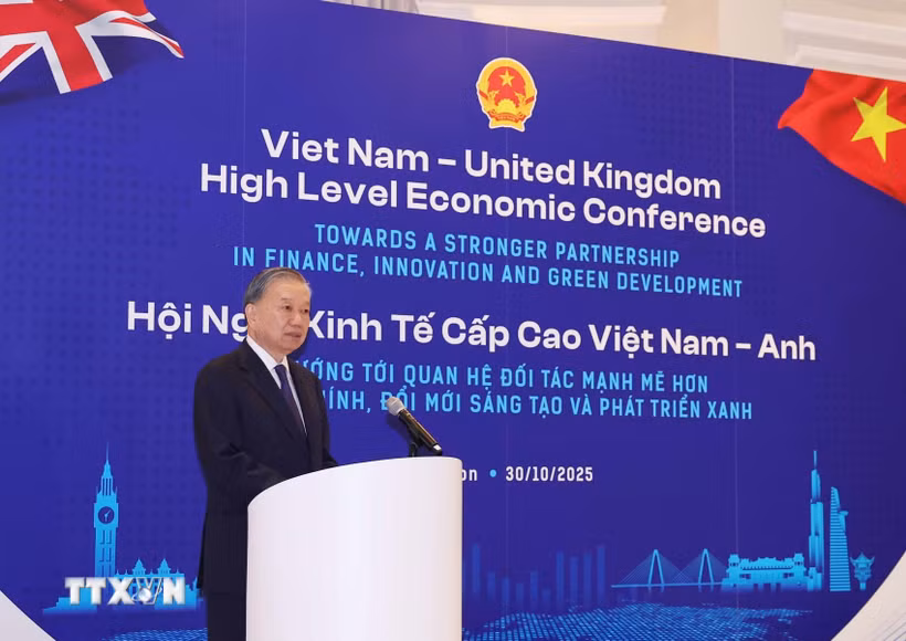 Tổng Bí thư Tô Lâm phát biểu tại Hội nghị Kinh tế Cấp cao Việt Nam - Anh. (Ảnh: Thống Nhất/TTXVN)
