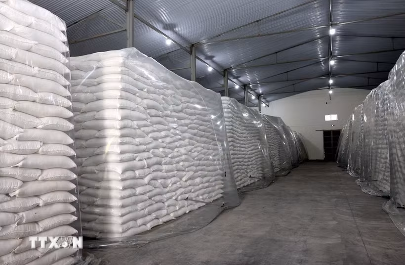 Gạo là một mặt hàng dự trữ Quốc gia tại Điểm kho 7 thuộc Chi cục Dự trữ Nhà nước khu vực III. (Ảnh: Phạm Hậu/TTXVN)
