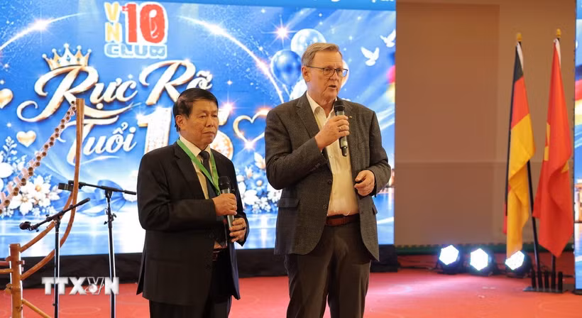 Phó Chủ tịch Quốc hội Liên bang Đức, Bodo Ramelow, phát biểu tại Lễ kỷ niệm. (Ảnh: Thu Hằng/TTXVN)