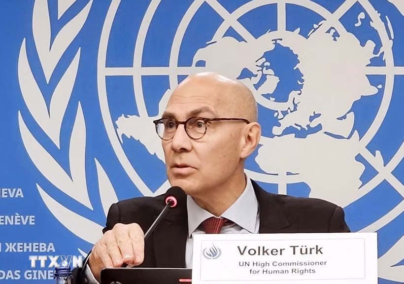 Cao ủy LHQ về nhân quyền Volker Turk phát biểu trong một cuộc họp báo ở Geneva, Thụy Sĩ. (Nguồn: Kyodo/TTXVN)