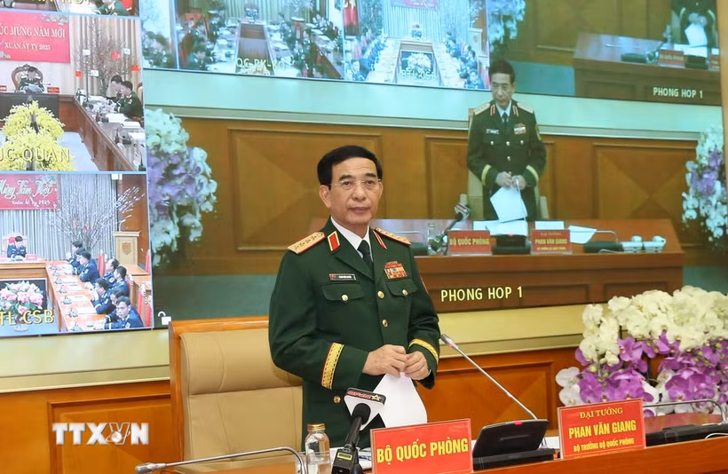Đại tướng Phan Văn Giang chủ trì hội nghị. (Ảnh: Hồng Pha/TTXVN phát)