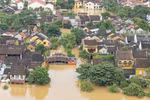 Chùa Cầu - biểu tượng của Hội An bị ngập lên gần mái trong đợt mưa lũ lịch sử. (Ảnh: Anh Dũng/TTXVN)