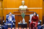 Chủ tịch Quốc hội Trần Thanh Mẫn chúc Tết Ủy ban Trung ương Mặt trận Tổ quốc Việt Nam. (Ảnh: Doãn Tấn/TTXVN)