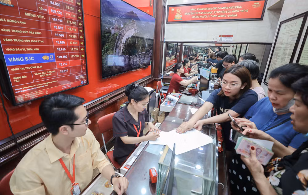 vna-potal-bao-tin-minh-chau-dam-bao-quyen-loi-khach-hang-giao-dich-vang-8685885.jpg