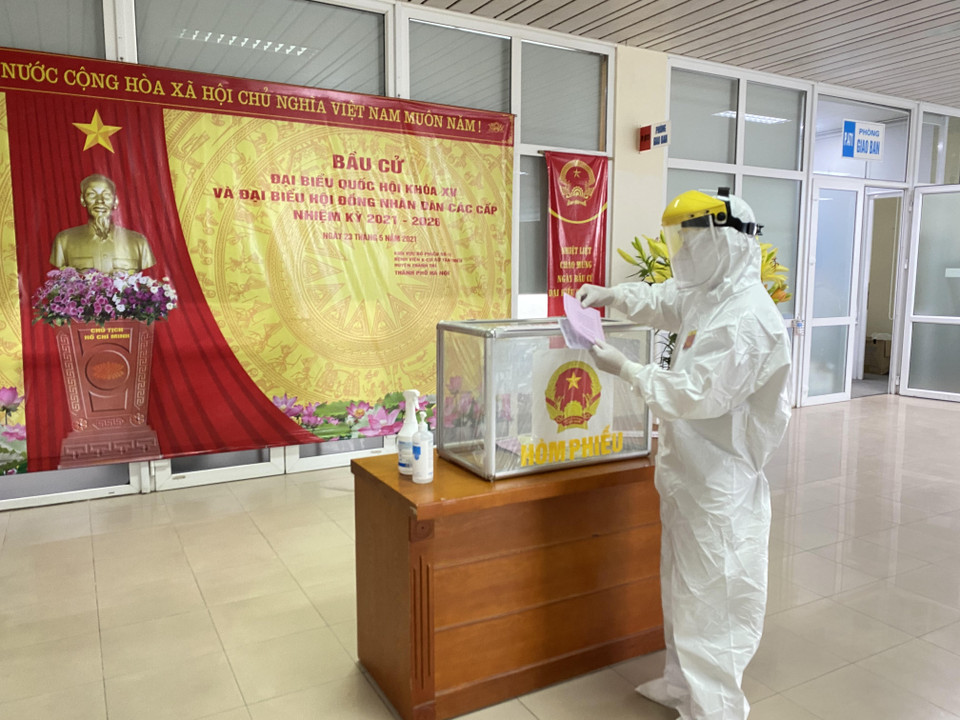 Tại viện K, việc đảm bảo an toàn cho hơn 2.200 người bệnh, người nhà người bệnh, cán bộ y tế, người lao động đang cách ly tại bệnh viện bầu cử là nhiệm vụ quan trọng hàng đầu. (Ảnh do Viện K cung cấp)