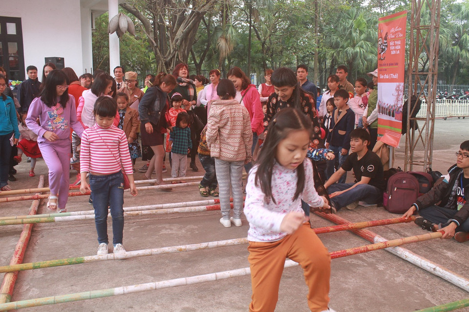 Đây là chương trình mang đậm nét văn hóa của người dân Tây Bắc. (Ảnh: Quỳnh Chi/Vietnam+)