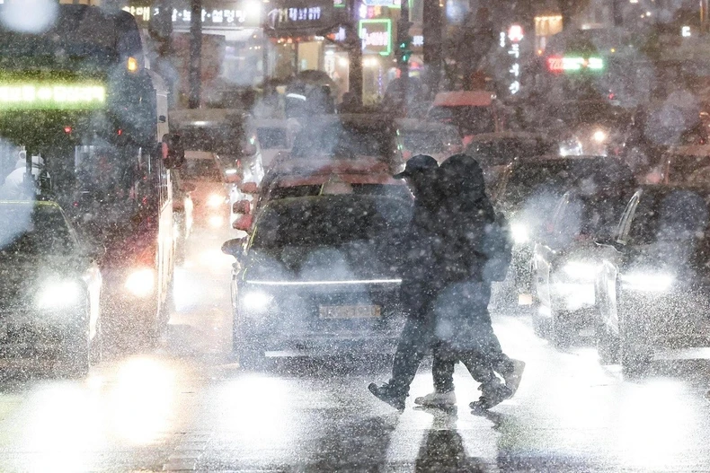 Khu vực đô thị Seoul, tỉnh Gangwon và tỉnh Nam Chungcheong có lượng tuyết rơi lên tới 5cm. (Nguồn: The Korea Times)