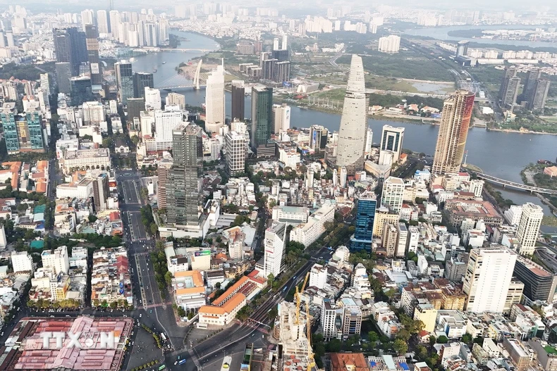 Thành phố Hồ Chí Minh được ghi nhận nằm trong nhóm 15 trung tâm tài chính có triển vọng phát triển mạnh trong 2-3 năm tới. (Ảnh: Hồng Đạt/TTXVN)