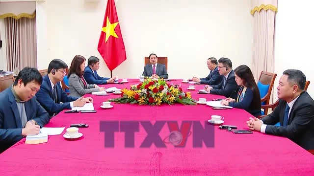 Thủ tướng Phạm Minh Chính điện đàm với Thủ tướng Singapore