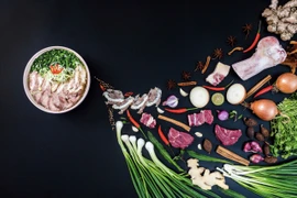 Nguyên liệu hữu cơ cao cấp được tuyển chọn kỹ lưỡng từ những vùng canh tác hàng đầu. (Ảnh: Vietnam+)