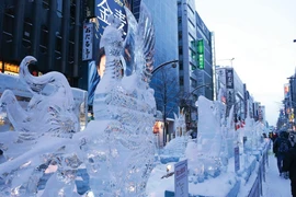 Một tác phẩm điêu khắc tuyết tại Lễ hội Tuyết Sapporo. (Nguồn: Yokota air base)