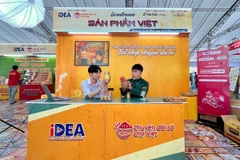 Phiên livestream được vận hành bởi MCN House of Deera với sự tham gia của những nhà sáng tạo tâm huyết với hàng Việt. (Ảnh: PV/Vietnam+)