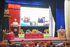 Hội thảo khoa học Quốc gia với chủ đề “Bảo đảm an toàn điện góp phần phòng cháy, chữa cháy ở Việt Nam hiện nay” do Trường Đại học Điện lực phối hợp với Học viện Cảnh sát nhân dân tổ chức. (Ảnh: PV/Vietnam+)