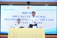 Bộ Công Thương Nguyễn Hồng Diên chủ trì hội nghị “Thúc đẩy thương mại mặt hàng Nông-Lâm-Thủy sản giữa Việt Nam và Hoa Kỳ” sáng 9/5, tại Hà Nội. (Ảnh: PV/Vietnam+)