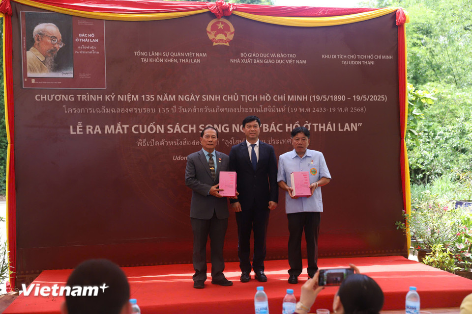 Lễ ra mắt sách "Bác Hồ ở Thái Lan" như một phần khẳng định vai trò quan trọng của cộng đồng người Việt Nam ở nước ngoài. Ảnh: (Khánh Ly/Vietnam+)