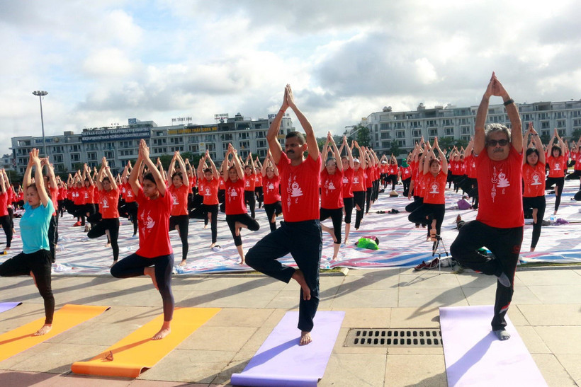 Các vận động viên tham gia đồng diễn. (Ảnh: Đức Hiếu/TTXVN)