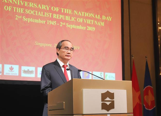 Ủy viên Bộ Chính trị, Bí thư Thành ủy Thành phố Hồ Chí Minh Nguyễn Thiện Nhân phát biểu tại buổi lễ. (Ảnh: Xuân Vịnh - TTXVN/Vietnam+)